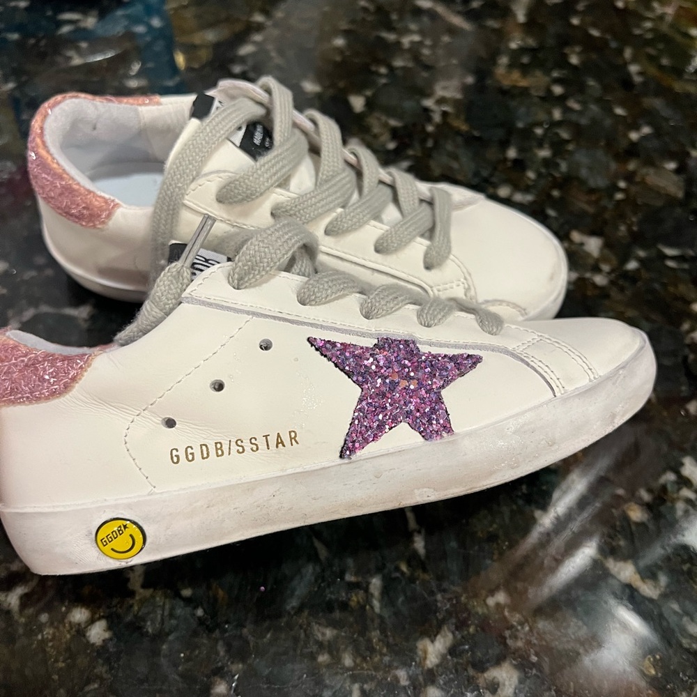 Kids Shoes in White with Pink Glitter Star